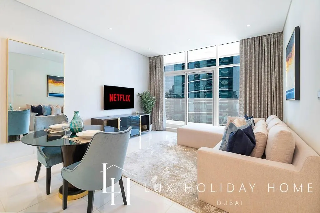 Lux The Bays Edge Canal View Suite Dubai Apartment