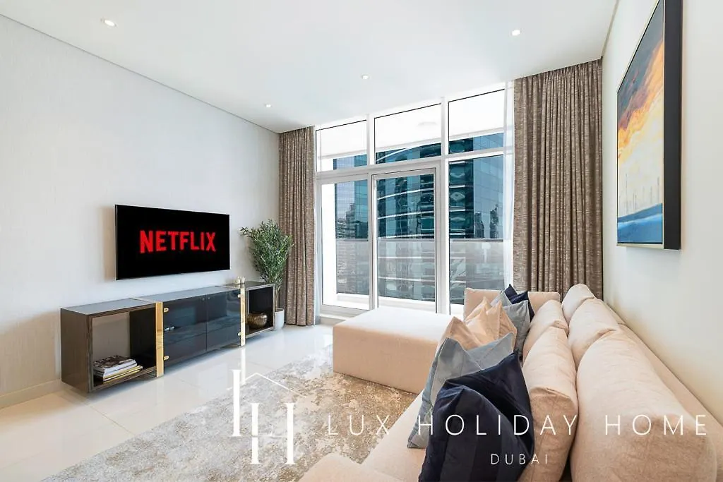 Lux The Bays Edge Canal View Suite Dubai Apartment