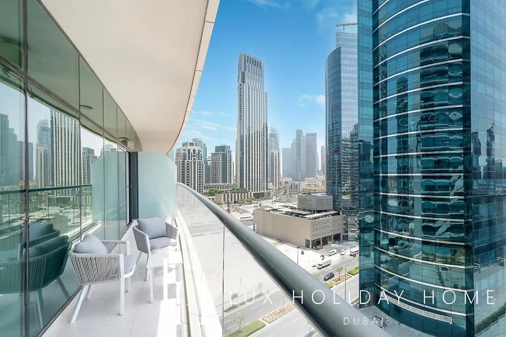 Lux The Bays Edge Canal View Suite Dubai Apartment